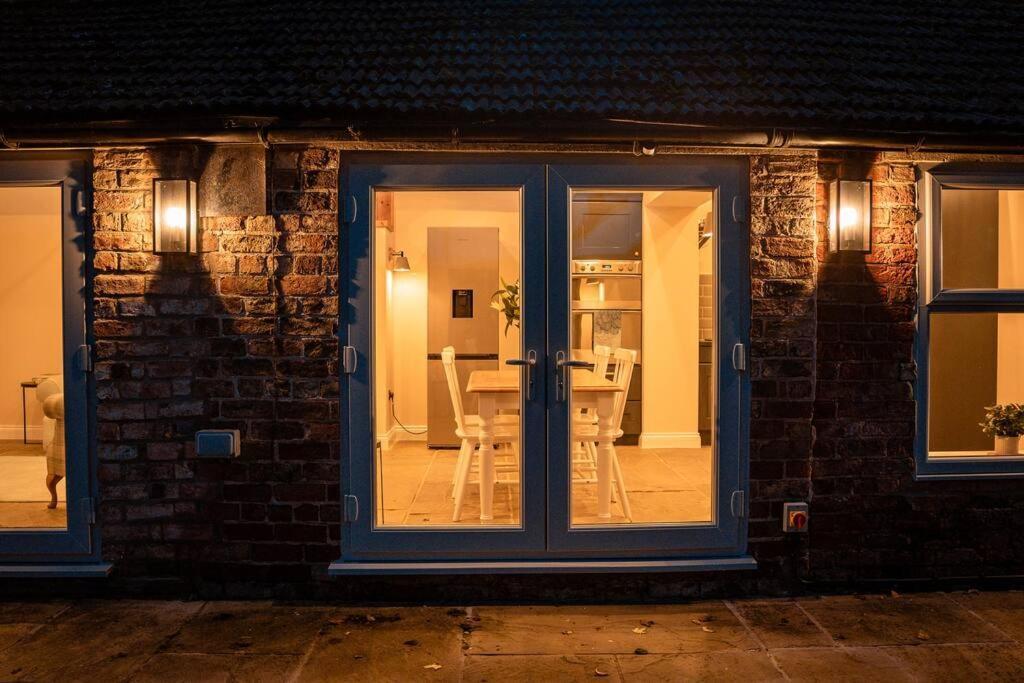 The Stables, Converted Barn Outside York Exteriér fotografie